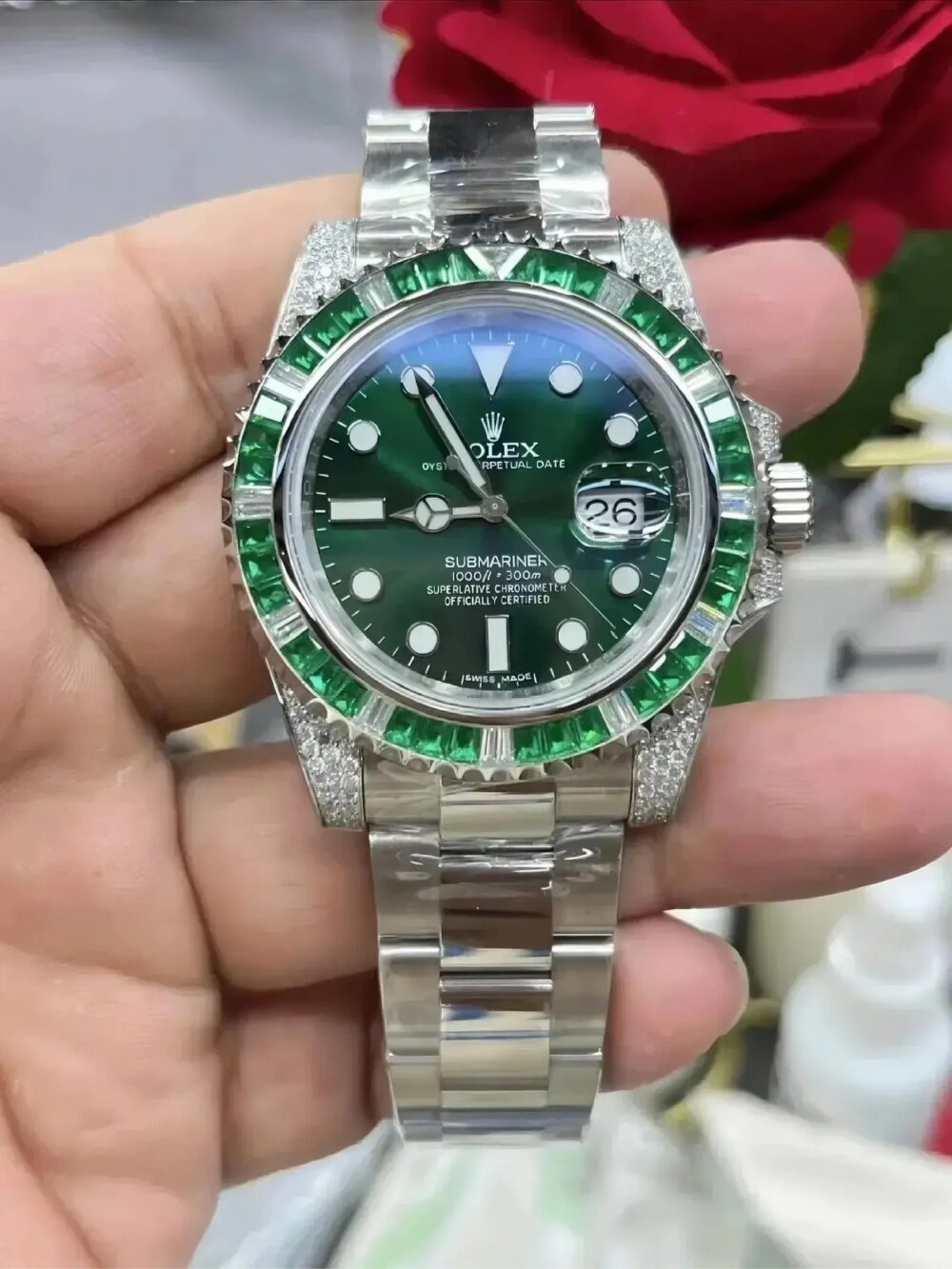 Submariner Date, 18K White Gold Diamonds Emerald