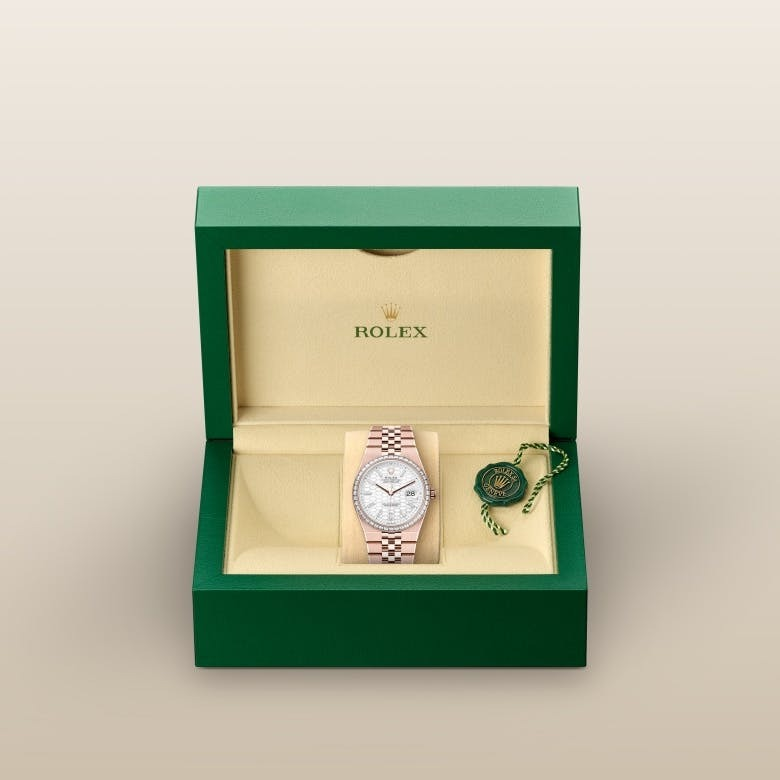 Land-Dweller 36 Oyster, 36 mm, Everose gold and diamonds