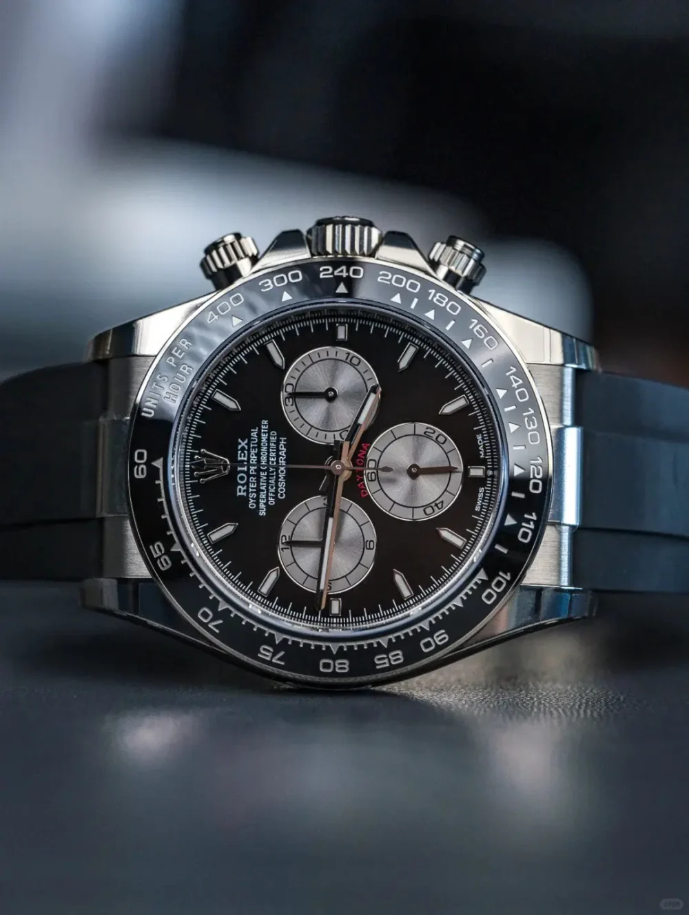 Cosmograph Daytona White Gold Steel Grey Dial with Oysterflex Bracelet