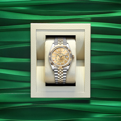Sky-Dweller, 42mm, Oystersteel and 18k Yellow Gold, Champagne, Jubilee