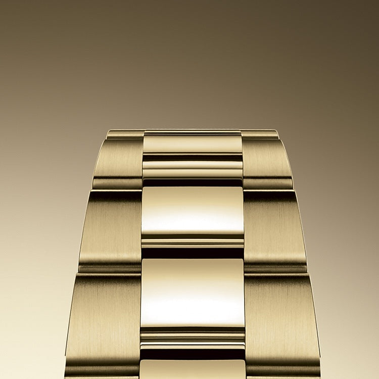 Sky-Dweller, 42mm, 18k Yellow Gold