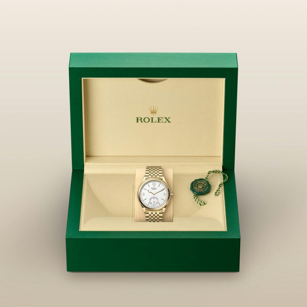 1908 39 mm, 18 kt yellow gold, polished finish