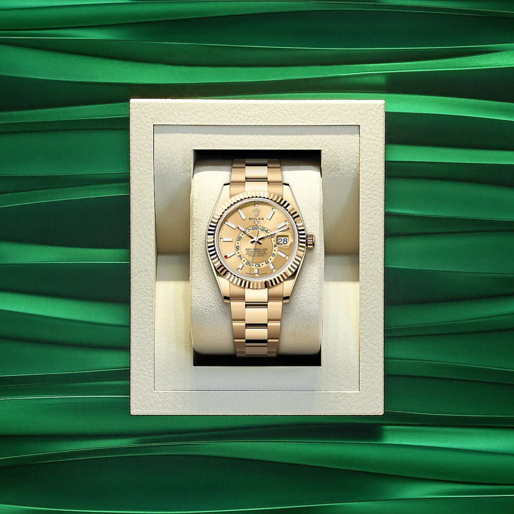 Sky-Dweller, 42mm, 18k Yellow Gold