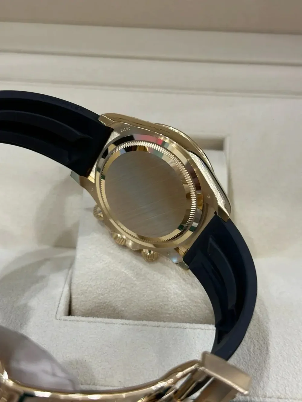 Cosmograph Daytona Yellow Gold Champagne Dial with Oysterflex Bracelet