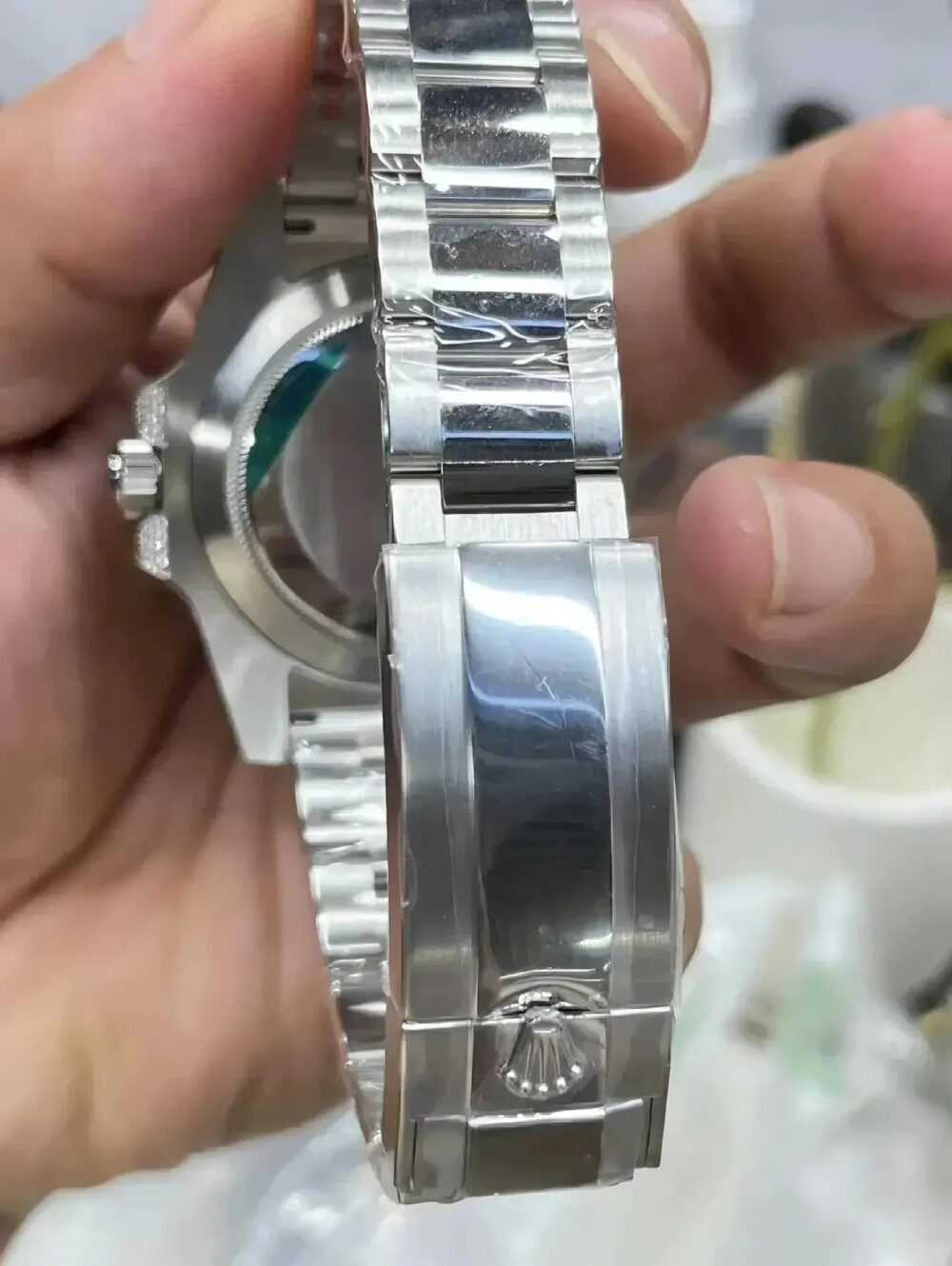 Submariner Date, 18K White Gold Diamonds Emerald