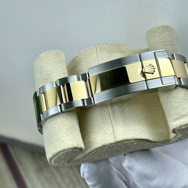 Cosmograph Daytona Champagne Dial
