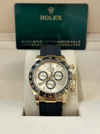Cosmograph Daytona Yellow Gold Champagne Dial with Oysterflex Bracelet