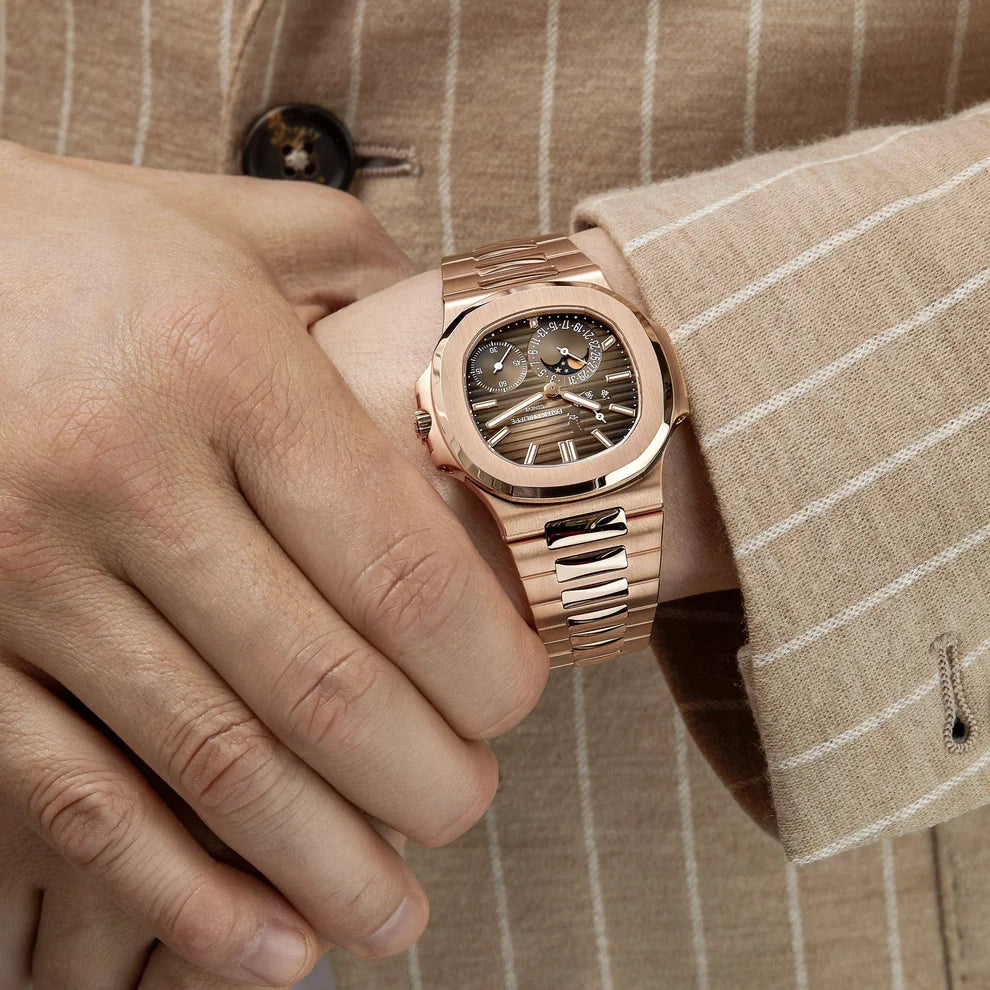 Nautilus 40mm 5712/1R-001 Moon Phase Power Reserve Rose Gold Brown Dial