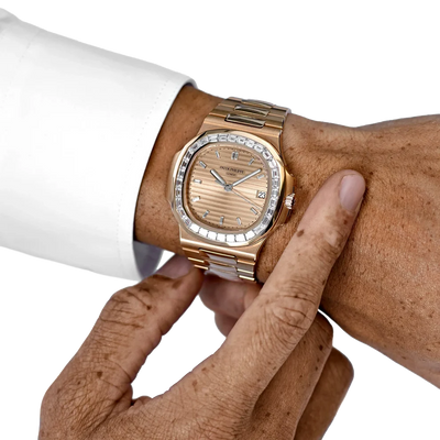 Nautilus 40mm 5723/1R-001 Rose Gold Rose-Gilt Dial Baguette Diamond Bezel